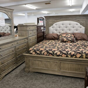 Versailles Tufted King Bedroom Set